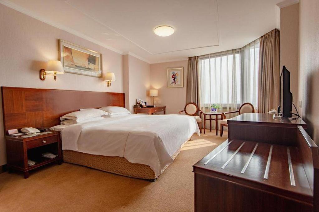 Hotel The Twenty First Century 3*